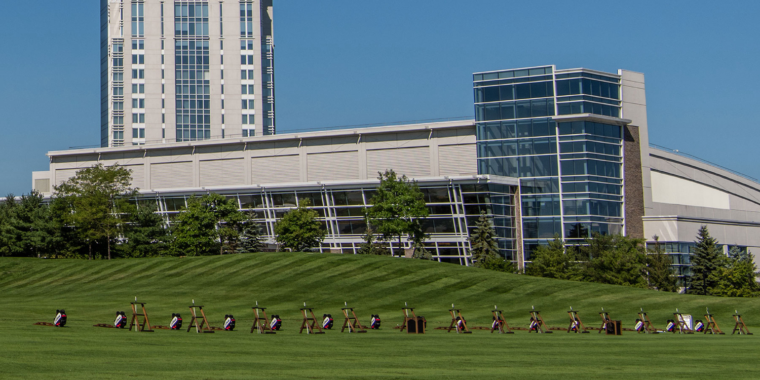 Pleasant Knolls at Turning Stone Resort Casino golf lessons